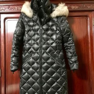 DAWN LEVY QUILTED COAT WITH REAL FUR TRIM.